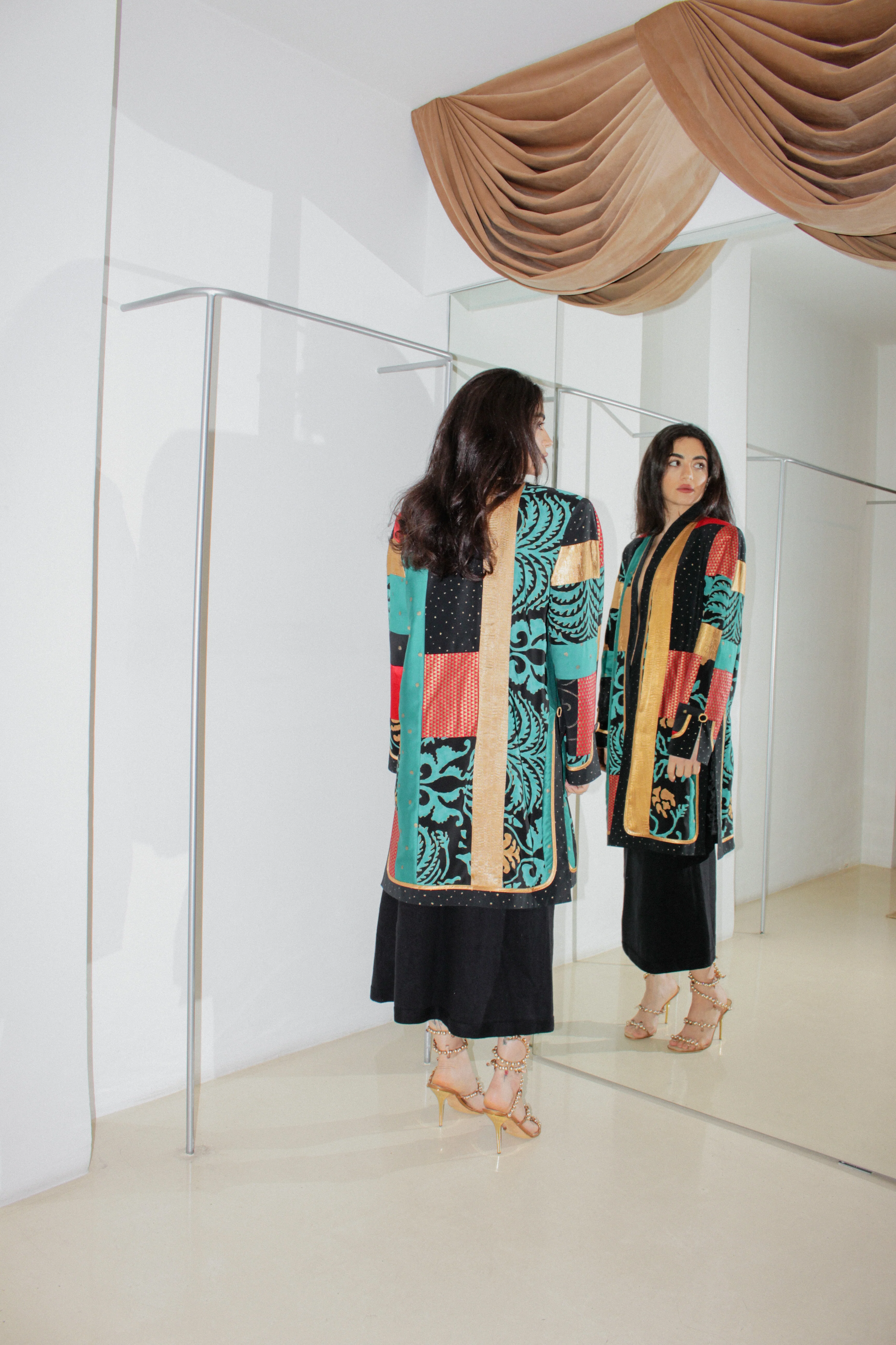 Vintage Patterned Jacket - Image 3